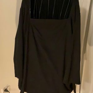 Lafayette 148 Square neckT-shirt. 3/4 sleeve.